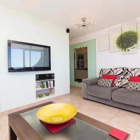 In Und Meerblick By Interhome